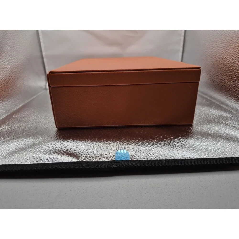 M.A.P. brown pvc